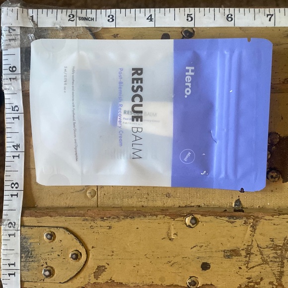 HERO COSMETICS RESCUE BALM POST-BLEMISH RECOVERY CREAM MINI NIP - Picture 12 of 16